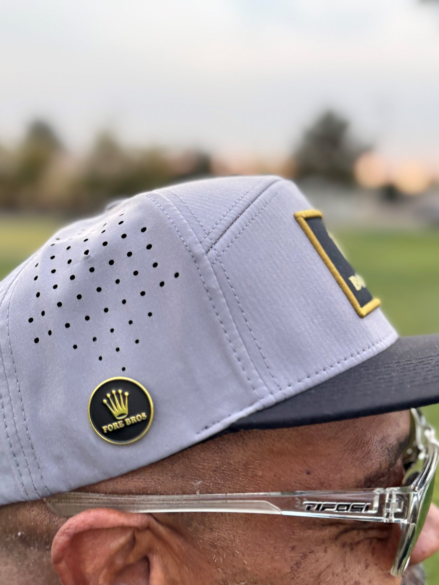 Crown Jewel Bogey Hat grey/black ( Ball Marker included)