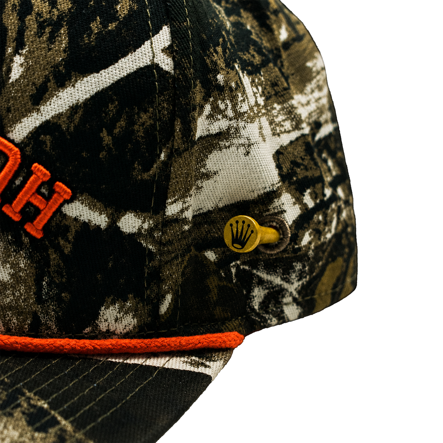 Hole Hunting Real tree hat ( Ball Marker Included)