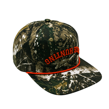 Hole Hunting Real tree hat ( Ball Marker Included)